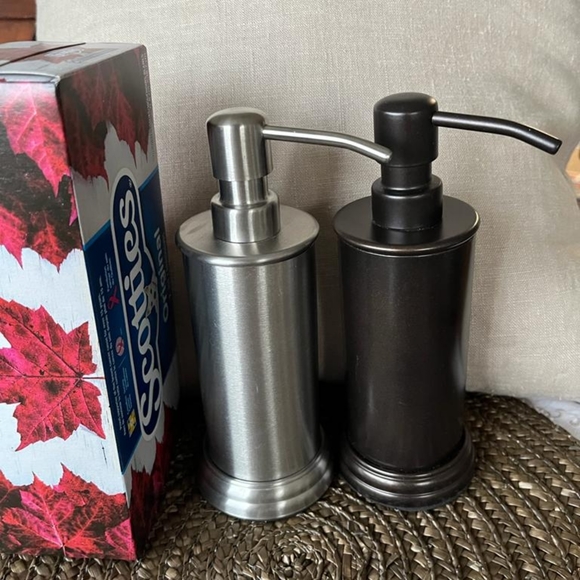 Elegant Bath Accessories - Picture 2 of 4